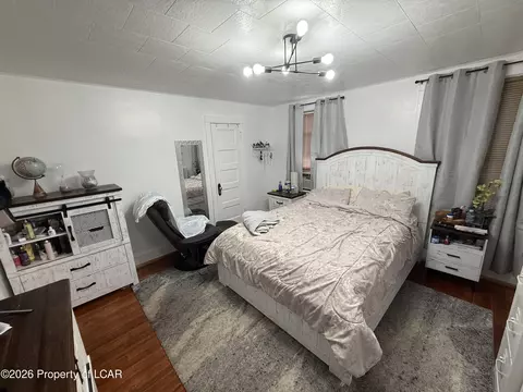 Bedroom - 129 E Beech St, Hazleton, PA 18201 photo 12 of 17