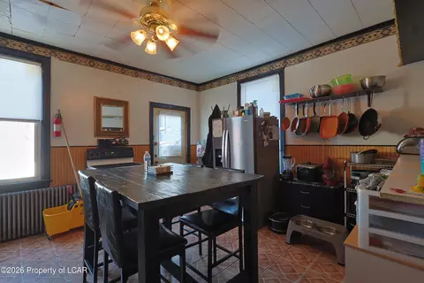 333 E Juniper St, Hazleton, PA 18201 photo 5