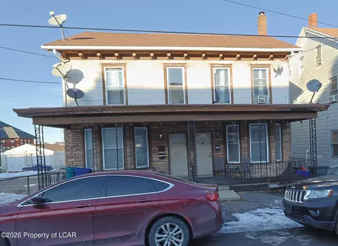 333 E Juniper St, Hazleton, PA 18201 photo 1