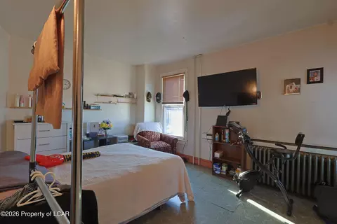 333 E Juniper St, Hazleton, PA 18201 photo 15