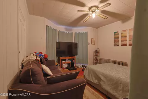 333 E Juniper St, Hazleton, PA 18201 photo 11