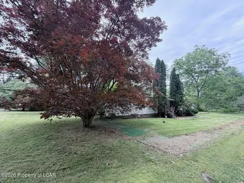 249 Newhart Rd, Shavertown, PA 18708