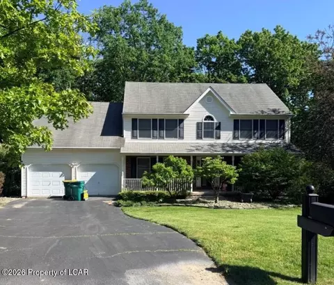 11 Autumn Fern Ct, Drums, PA 18222