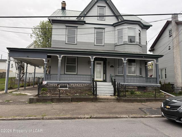 418 E Mine St, Hazleton, PA 18201