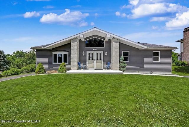 297 Vanessa Dr, Hanover Township, PA 18706