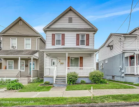 19 Miner St, Hudson, PA 18705
