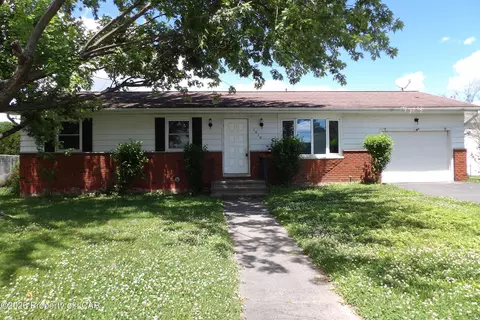 1010 Prince St, Taylor, PA 18517
