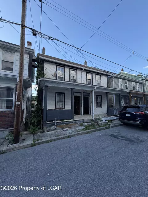 367 W Kline Ave, Lansford, PA 18232