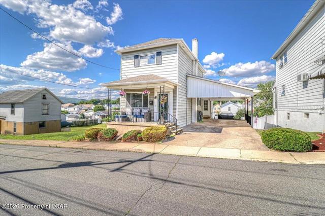 32 E Oak St, Pittston Twp, PA 18640
