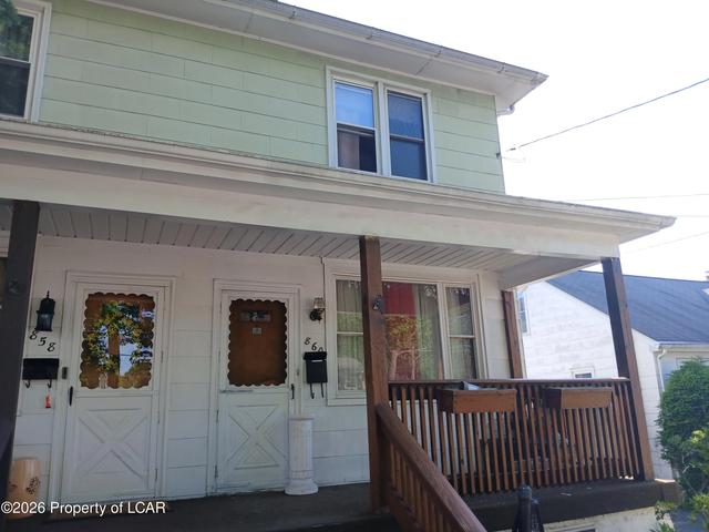 860 Seybert St, Hazleton, PA 18201