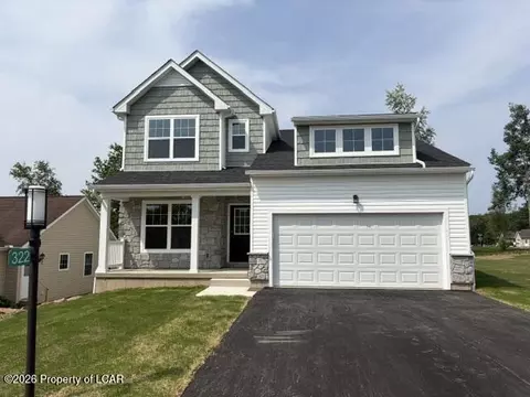 322 Golden Oaks Dr, White Haven, PA 18661
