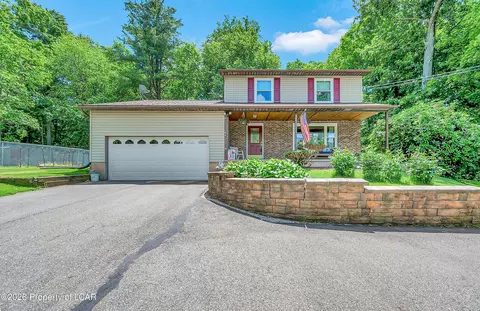 41 Albert Rd, Mountain Top, PA 18707