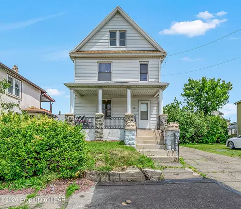715 E Drinker St, Dunmore, PA 18512