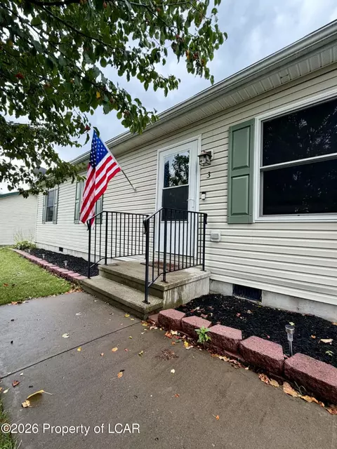 3 Jeanne Dr, Tunkhannock, PA 18657