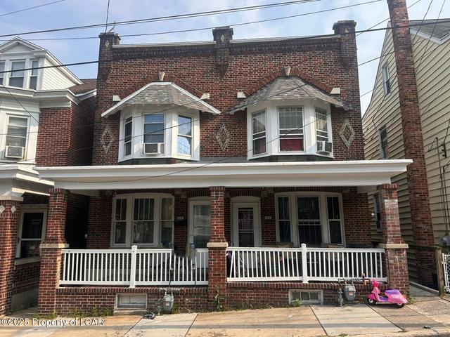 403 Harrison St, Pottsville, PA 17901