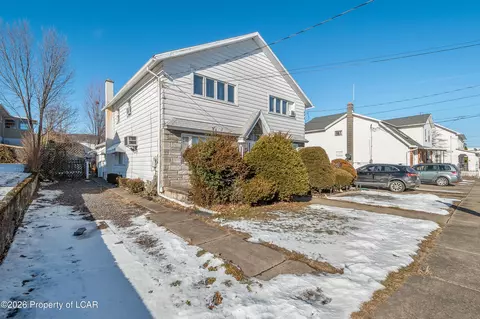322 Salem St, West Pittston, PA 18643