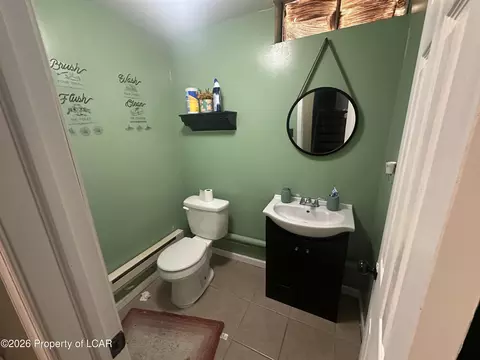 Bath - 46 Garrison Rd, Hazle Township, PA 18202 photo 2 of 2