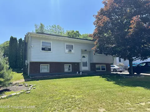 46 Garrison Rd, Hazle Township, PA 18202