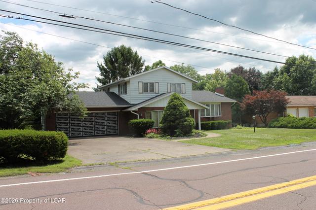 101 Union St, Hudson, PA 18705