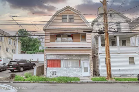 728 N Washington St, Wilkes Barre, PA 18705