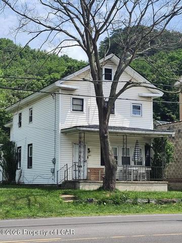 321 E Poplar St, Nanticoke, PA 18634