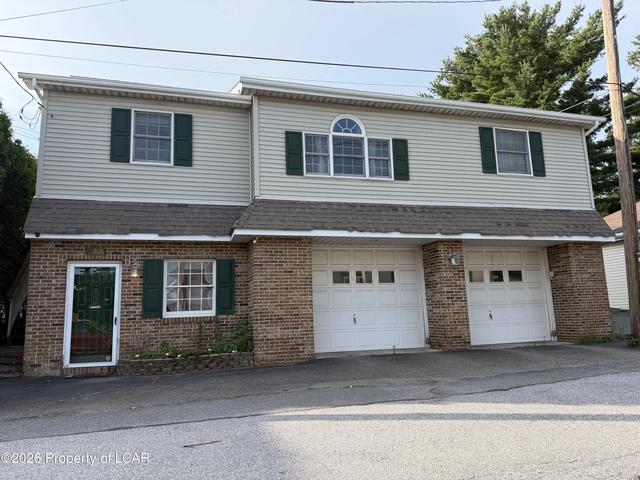 129 E 2nd St, Hazleton, PA 18201