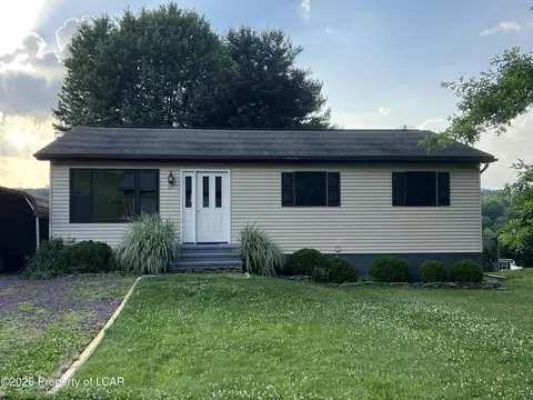 230 Highland Ave, Trucksville, PA 18708