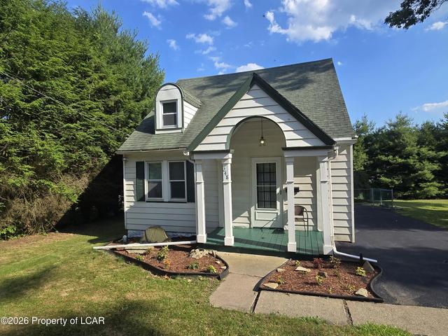 248 Overbrook Ave, Dallas, PA 18612