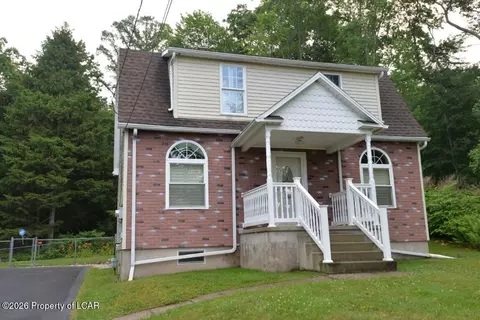 276 S Mountain Blvd, Mountain Top, PA 18707