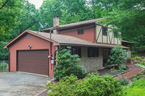 564 Mountain Rd, Tamaqua, PA 18252