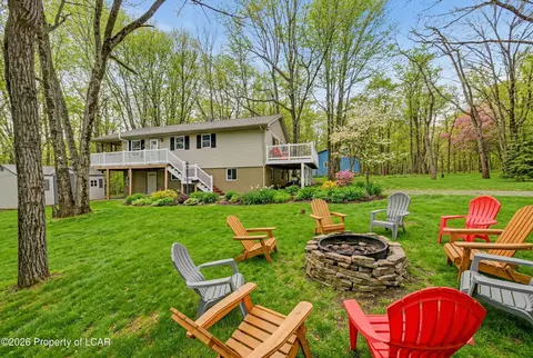 124 Fern Ridge Rd, Blakeslee, PA 18610