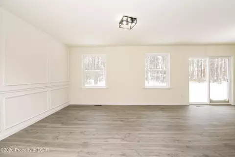 Living - 2460 E Venisa Dr, Hazle Township, PA 18202 photo 6 of 8
