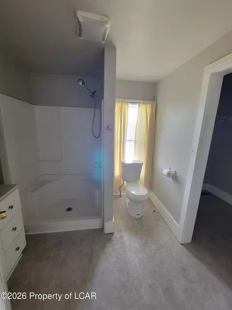Bath - 428-430 E Fourth St, Berwick, PA 18603 photo 6 of 7