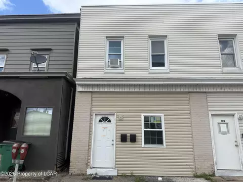 113 W Blaine St, Mcadoo, PA 18237