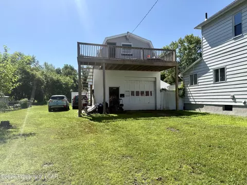 34 Buttonwood Ave, Wilkes-barre, PA 18702