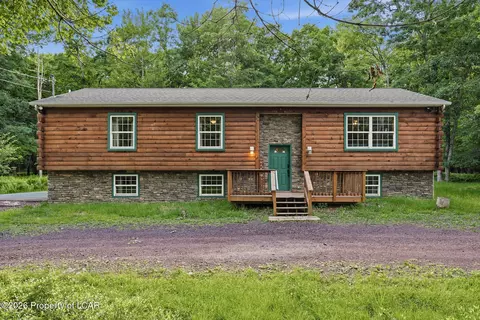 255 Hillary Dr, Freeland, PA 18224