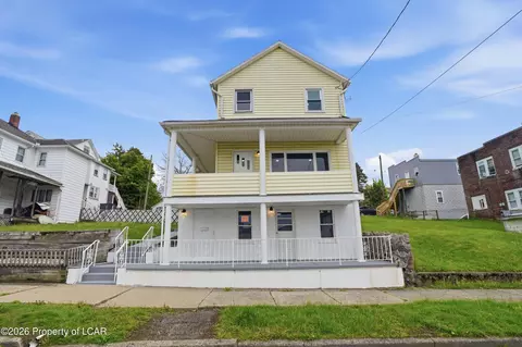 103 W Grand St, Nanticoke, PA 18634