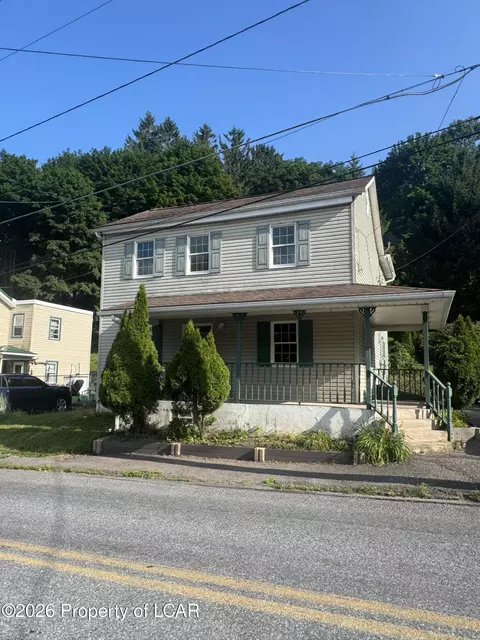 146 W Main St, Weatherly, PA 18255