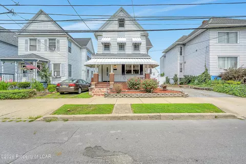 19 S Goodwin Ave, Kingston, PA 18704