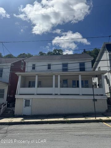140 Orwigsburg St, Tamaqua, PA 18252