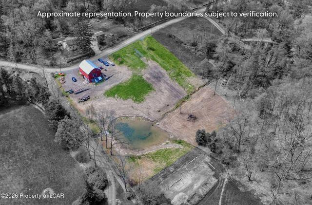 158 Cummings Rd, Dallas, PA 18612