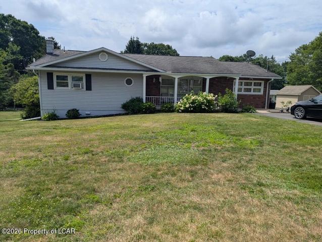 10 Terrace Dr, Mountain Top, PA 18707