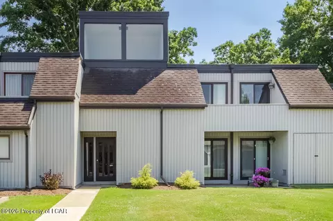 128 Orchard E, Dallas, PA 18612