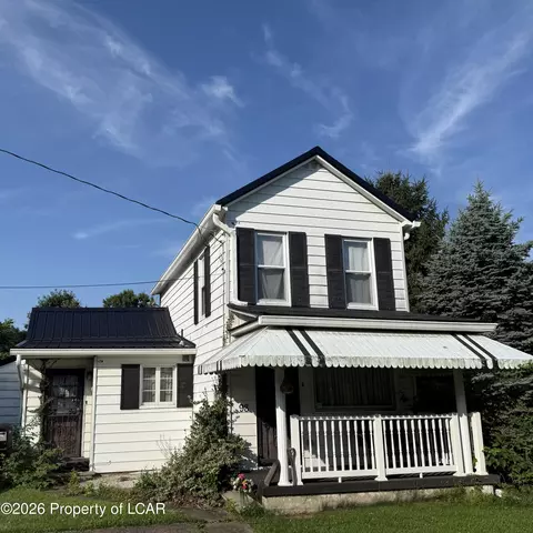 98 Waller St, Larksville, PA 18704