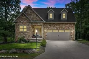 117 Crooked Stick Ln, Hazleton, PA 18202