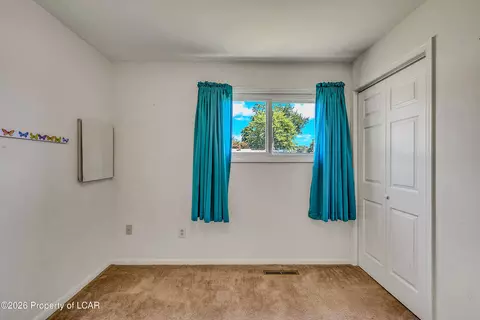 Bedroom - 144 Whitlock St, Exeter, PA 18643 photo 6 of 7