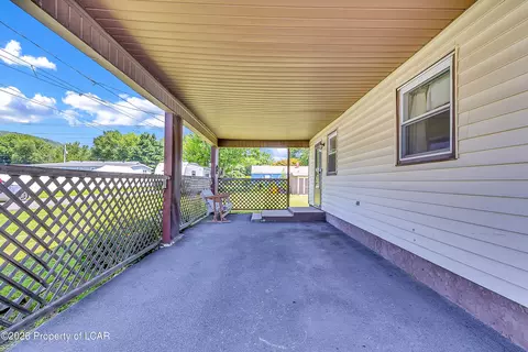 Exterior - 144 Whitlock St, Exeter, PA 18643 photo 4 of 10