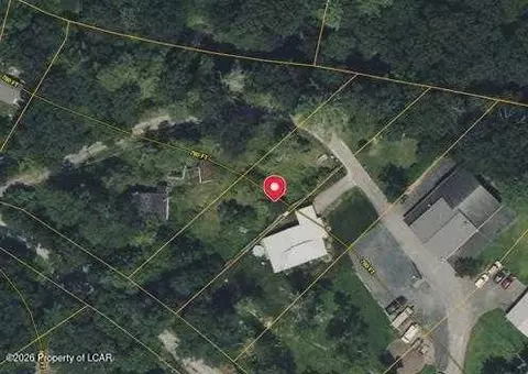 1536 Shady Ln, Mt Pocono, PA 18321