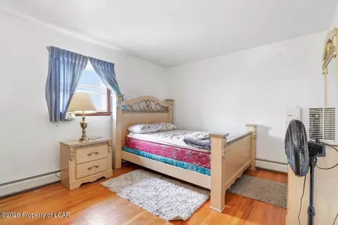 Bedroom - 409 Carleton Ave, Hazleton, PA 18201 photo 5 of 8