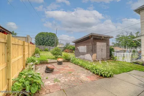 Exterior - 409 Carleton Ave, Hazleton, PA 18201 photo 4 of 6